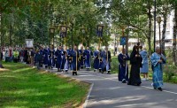 Крестный ход с иконой Божией Матери «Страстная»