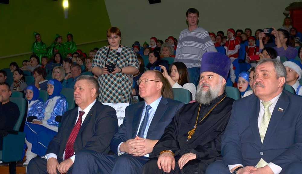 IV открытый Фестиваль-конкурс детского и юношеского творчества &laquo;Рождественские огоньки&raquo;